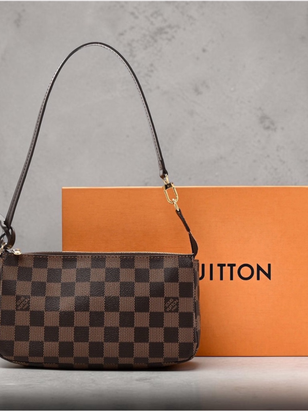 Authentic LOUIS VUITTON Damier Ebene Pochette Accessories NM